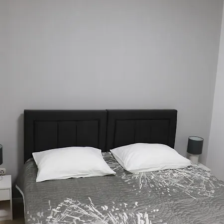 Sara Brodarica (Sibenik-Knin)