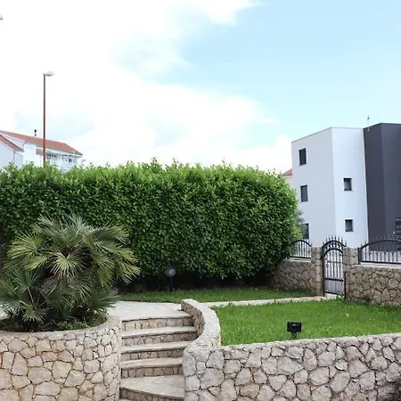 Apartamento Sara *