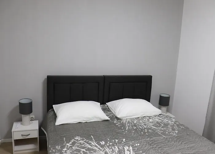 Sara Brodarica (Sibenik-Knin)